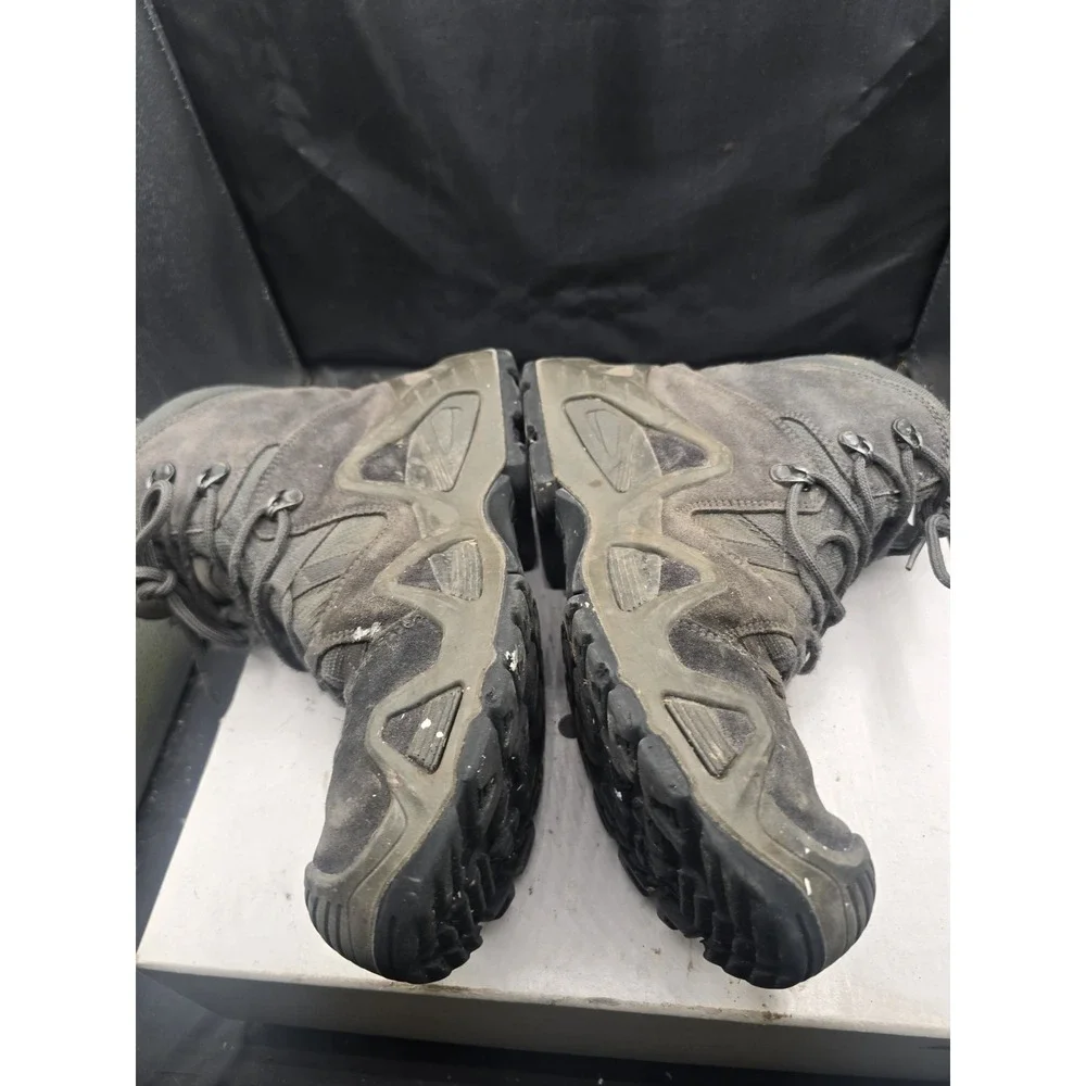 Lowa product pair